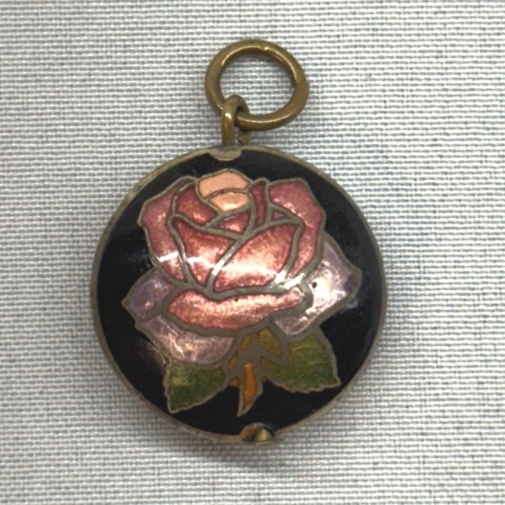 Unbranded Cloisonne Pendant Unisex OS Black Good Vintage Enamel Rose Charm